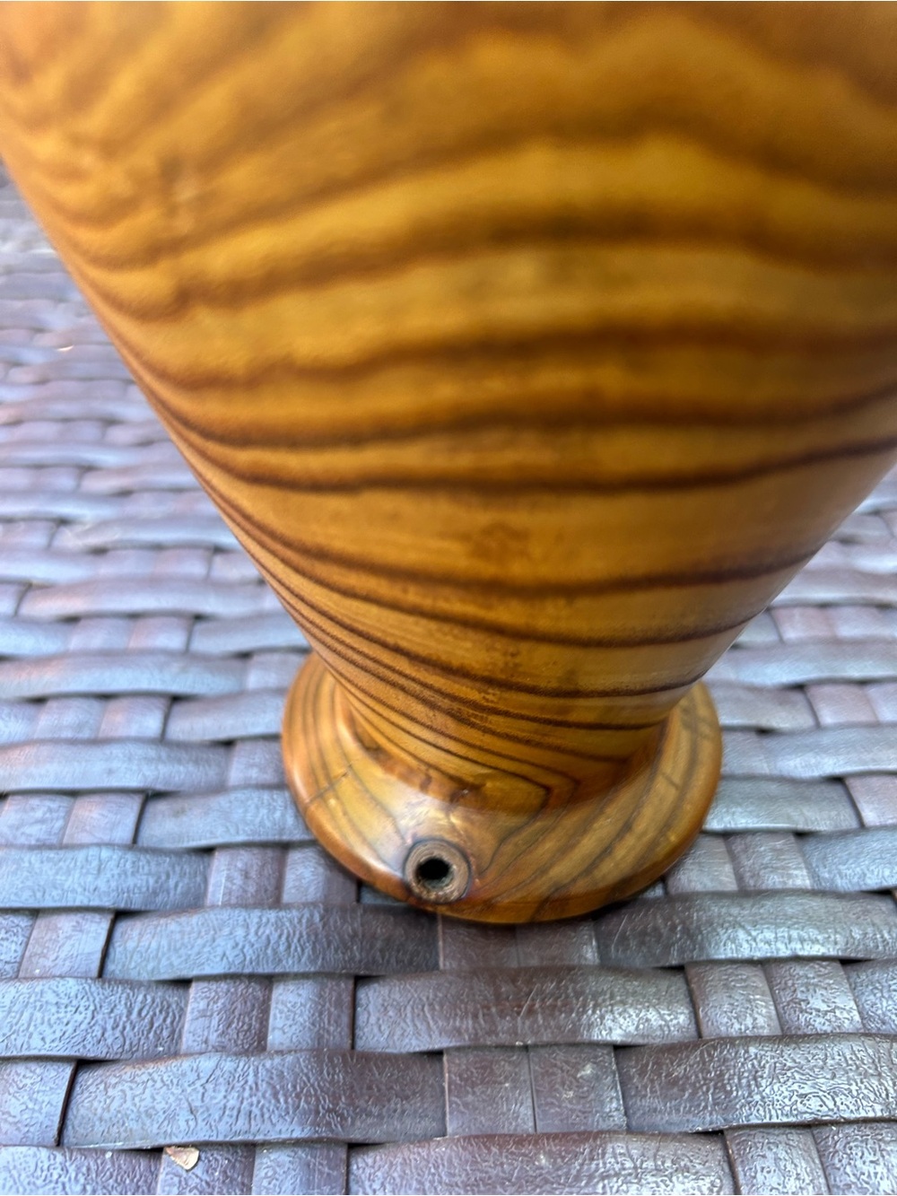 Unique Hand turned/signed Wood Vase in Warm Brown apprx 8”tall and 4” wide - Picture 5 of 9